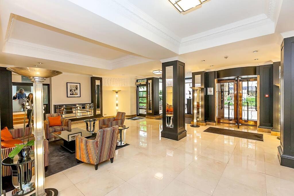 Art-Deco Apartment In Very Popular Chelsea Area Londra Esterno foto